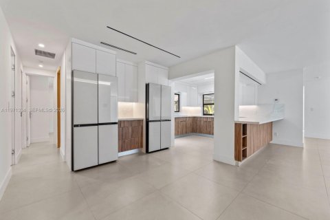 Casa en venta en Coral Springs, Florida, 4 dormitorios, 190.17 m2 № 2032137 - foto 13