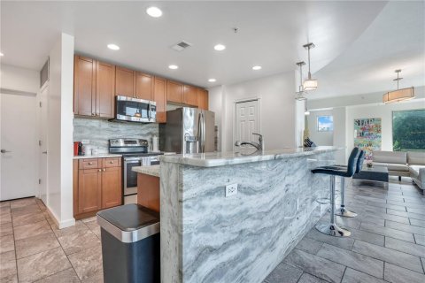 Condominio en alquiler en Orlando, Florida, 3 dormitorios, 186.64 m2 № 1901812 - foto 15