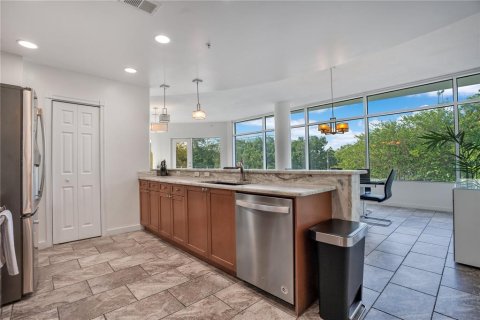 Condominio en alquiler en Orlando, Florida, 3 dormitorios, 186.64 m2 № 1901812 - foto 16