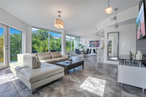 Condominio en alquiler en Orlando, Florida, 3 dormitorios, 186.64 m2 № 1901812 - foto 28