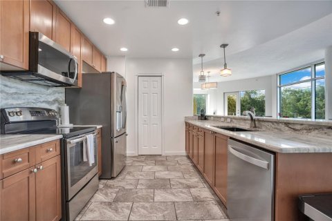 Condominio en alquiler en Orlando, Florida, 3 dormitorios, 186.64 m2 № 1901812 - foto 17