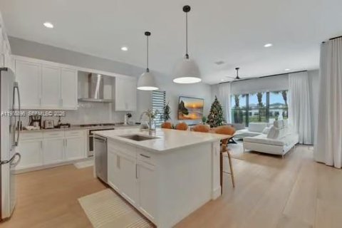 Снять в аренду виллу или дом в Бока-Ратон, Флорида 4 спальни, 245.73м2, № 2058502 - фото 5