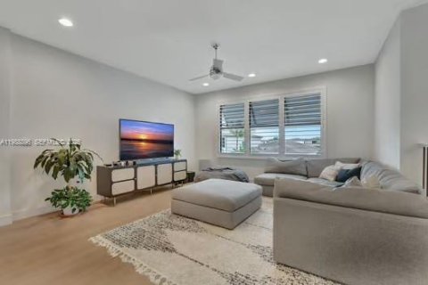 Снять в аренду виллу или дом в Бока-Ратон, Флорида 4 спальни, 245.73м2, № 2058502 - фото 17