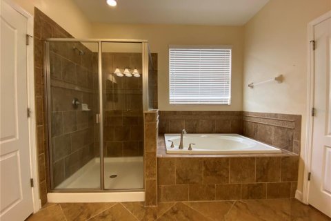 House in Winter Garden, Florida 5 bedrooms, 306.3 sq.m. № 2378047 - photo 20
