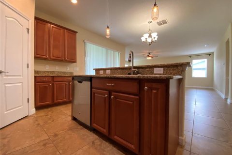 House in Winter Garden, Florida 5 bedrooms, 306.3 sq.m. № 2378047 - photo 11