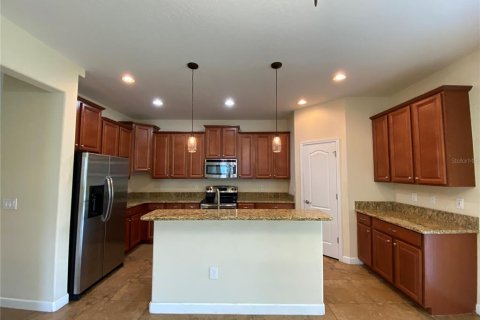 House in Winter Garden, Florida 5 bedrooms, 306.3 sq.m. № 2378047 - photo 6