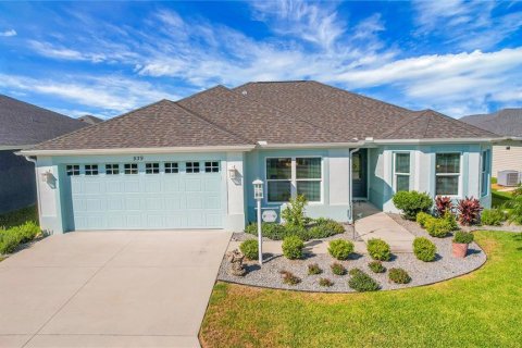 Casa en The Villages, Florida 3 dormitorios, 149.67 m2 № 2361305