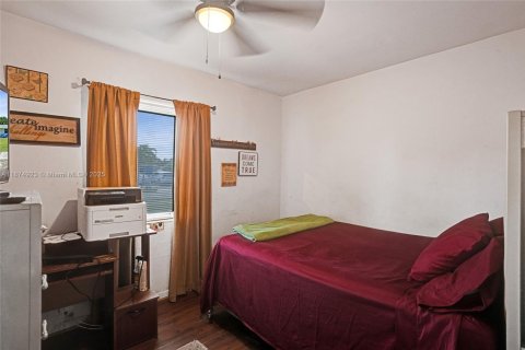 Casa en venta en Miami Gardens, Florida, 3 dormitorios, 106.84 m2 № 1941918 - foto 9