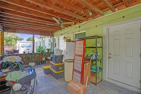 Casa en venta en Miami Gardens, Florida, 3 dormitorios, 106.84 m2 № 1941918 - foto 16