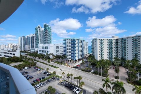 Condominio en venta en Hollywood, Florida, 2 dormitorios, 123.93 m2 № 1990795 - foto 10