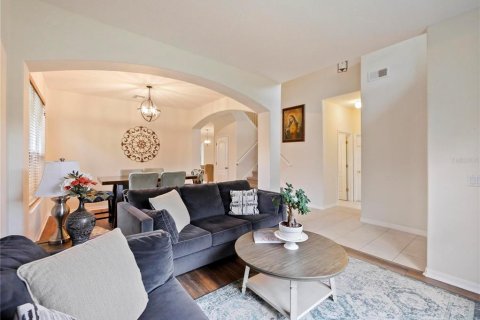 House in Kissimmee, Florida 5 bedrooms, 331.29 sq.m. № 1782167 - photo 3