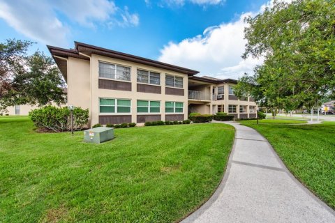 Condo in New Port Richey, Florida, 2 bedrooms  № 1846869 - photo 27