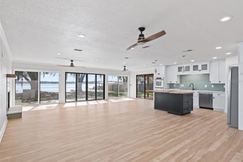 House in Summerfield, Florida 3 bedrooms, 188.13 sq.m. № 2237815 - photo 8