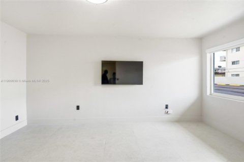 Apartamento en alquiler en North Miami, Florida, 1 dormitorio, 54.72 m2 № 1951970 - foto 5