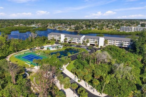 Copropriété à vendre à Englewood, Floride: 2 chambres, 101.54 m2 № 2435128 - photo 19