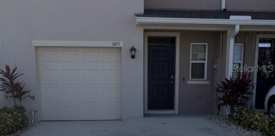 Townhouse in Davenport, Florida 3 bedrooms, 138.24 sq.m. № 2202289