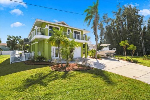 Villa ou maison à vendre à Hudson, Floride: 2 chambres, 112.97 m2 № 2396843 - photo 13