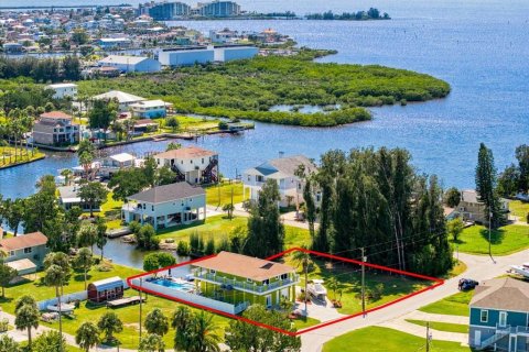 Villa ou maison à vendre à Hudson, Floride: 2 chambres, 112.97 m2 № 2396843 - photo 3
