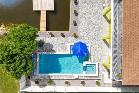 Villa ou maison à vendre à Hudson, Floride: 2 chambres, 112.97 m2 № 2396843 - photo 9