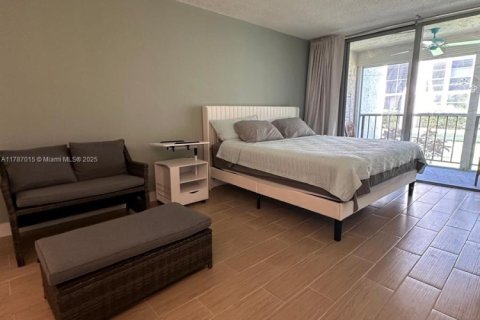 Copropriété à vendre à Hallandale Beach, Floride: 1 chambre, 76.18 m2 № 1958825 - photo 15