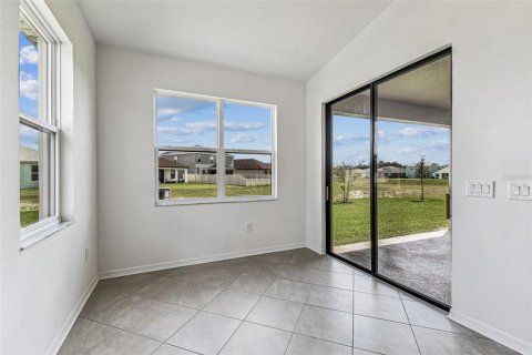 House in Spring Hill, Florida 4 bedrooms, 205.04 sq.m. № 1716479 - photo 14