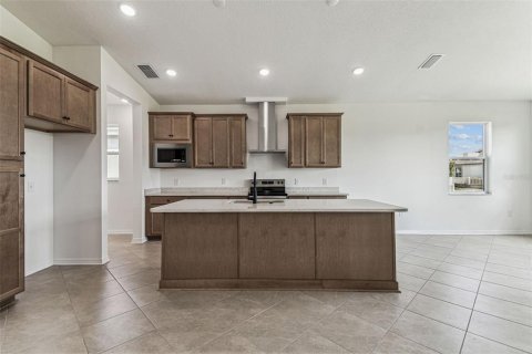 House in Spring Hill, Florida 4 bedrooms, 205.04 sq.m. № 1716479 - photo 30