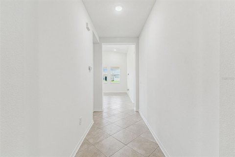House in Spring Hill, Florida 4 bedrooms, 205.04 sq.m. № 1716479 - photo 11