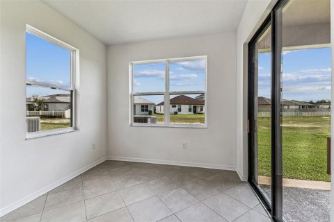 House in Spring Hill, Florida 4 bedrooms, 205.04 sq.m. № 1716479 - photo 15