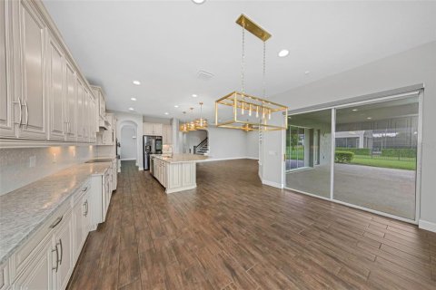 House in Lutz, Florida 4 bedrooms, 419.18 sq.m. № 2360511 - photo 21