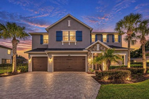 House in Lutz, Florida 4 bedrooms, 419.18 sq.m. № 2360511