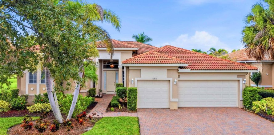 Casa en Port St. Lucie, Florida 4 dormitorios, 272.39 m2 № 2405928
