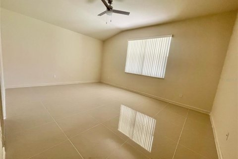 Villa ou maison à louer à Kissimmee, Floride: 4 chambres, 241.55 m2 № 2097512 - photo 15