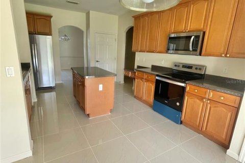 Villa ou maison à louer à Kissimmee, Floride: 4 chambres, 241.55 m2 № 2097512 - photo 10