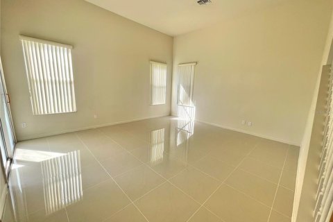Villa ou maison à louer à Kissimmee, Floride: 4 chambres, 241.55 m2 № 2097512 - photo 13