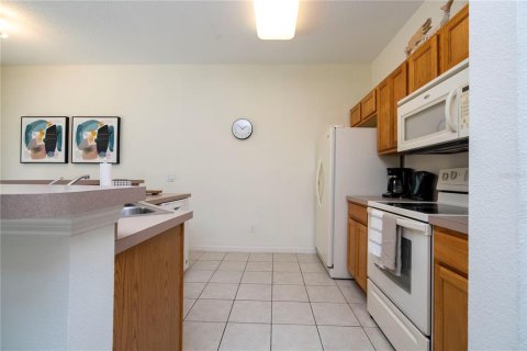 Townhouse in Kissimmee, Florida 4 bedrooms, 151.99 sq.m. № 2213392 - photo 9