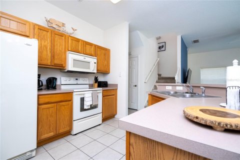 Townhouse in Kissimmee, Florida 4 bedrooms, 151.99 sq.m. № 2213392 - photo 10