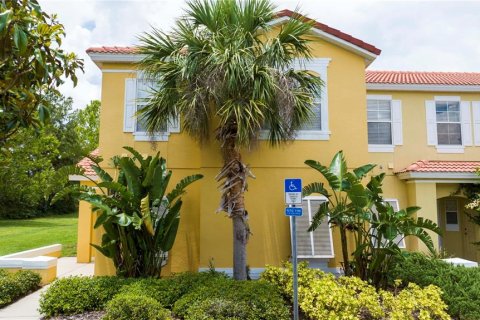 Townhouse in Kissimmee, Florida 4 bedrooms, 151.99 sq.m. № 2213392 - photo 2