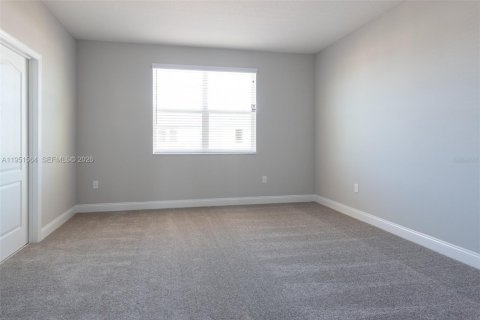 House in Winter Garden, Florida 3 bedrooms, 166.85 sq.m. № 2007612 - photo 12