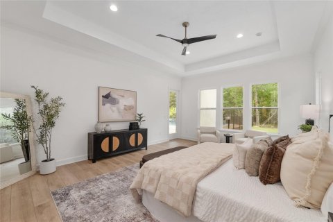 House in Gainesville, Florida 4 bedrooms, 346.99 sq.m. № 2212064 - photo 21