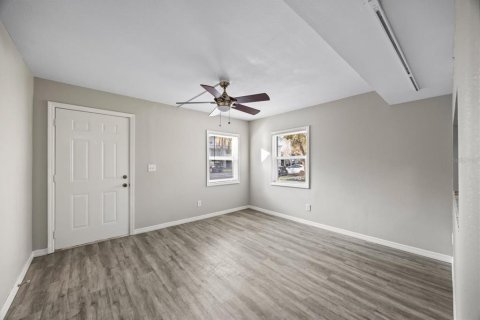 Condo in Tampa, Florida, 1 bedroom  № 1850979 - photo 4