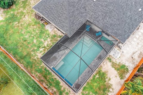 Casa en venta en Fort Myers, Florida, 3 dormitorios, 132.48 m2 № 1989979 - foto 5