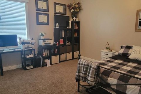 Casa en alquiler en Polk City, Florida, 4 dormitorios, 476.96 m2 № 1735503 - foto 18