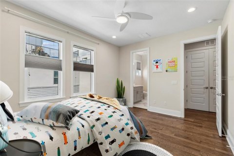 Adosado en venta en Tampa, Florida, 3 dormitorios, 251.3 m2 № 2226362 - foto 20