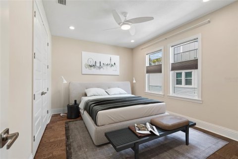 Adosado en venta en Tampa, Florida, 3 dormitorios, 251.3 m2 № 2226362 - foto 15