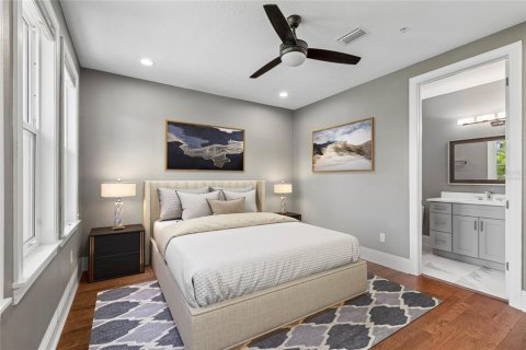 Adosado en venta en Tampa, Florida, 3 dormitorios, 251.3 m2 № 2226362 - foto 22