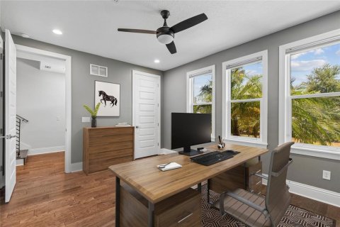 Adosado en venta en Tampa, Florida, 3 dormitorios, 251.3 m2 № 2226362 - foto 26