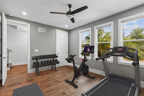 Adosado en venta en Tampa, Florida, 3 dormitorios, 251.3 m2 № 2226362 - foto 27
