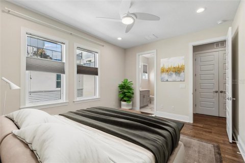 Adosado en venta en Tampa, Florida, 3 dormitorios, 251.3 m2 № 2226362 - foto 16