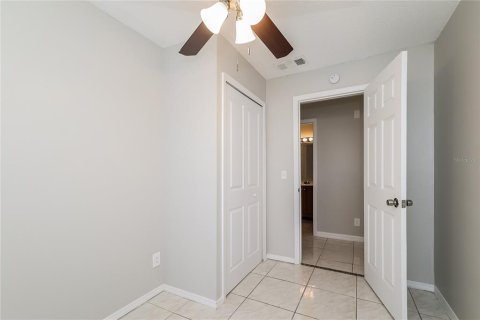 House in Poinciana, Florida 3 bedrooms, 94.67 sq.m. № 1918228 - photo 11