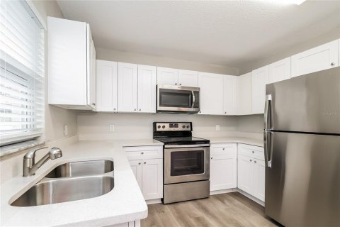 Casa en alquiler en Poinciana, Florida, 3 dormitorios, 94.67 m2 № 1918228 - foto 5